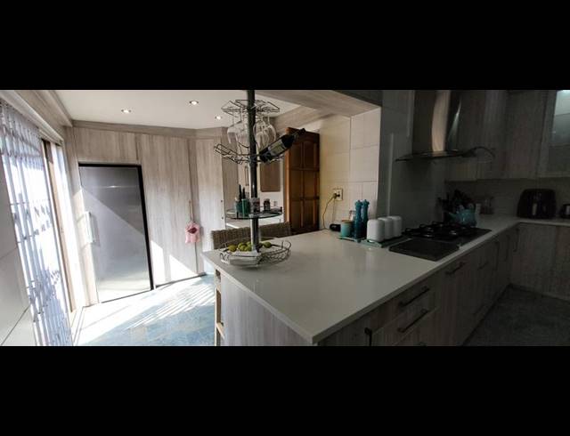 4 BEDROOM HOUSE FOR SALE IN RANDHART